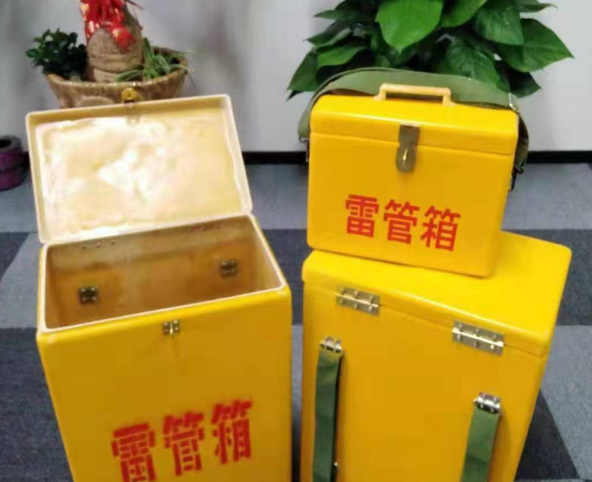 成县玻璃钢雷管箱有哪些特点